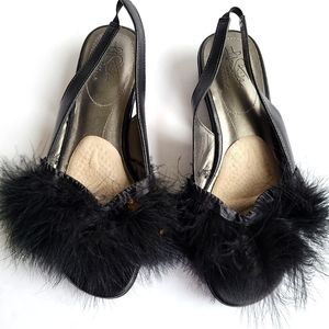 Life stride 9W Black slip on feather shoes sexy cute